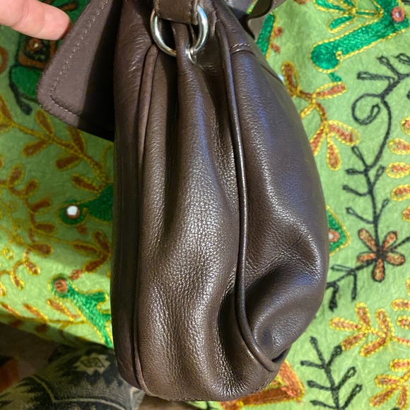 Vintage Wilson Brown Leather Crossbody Bag. - Picture 4 of 9